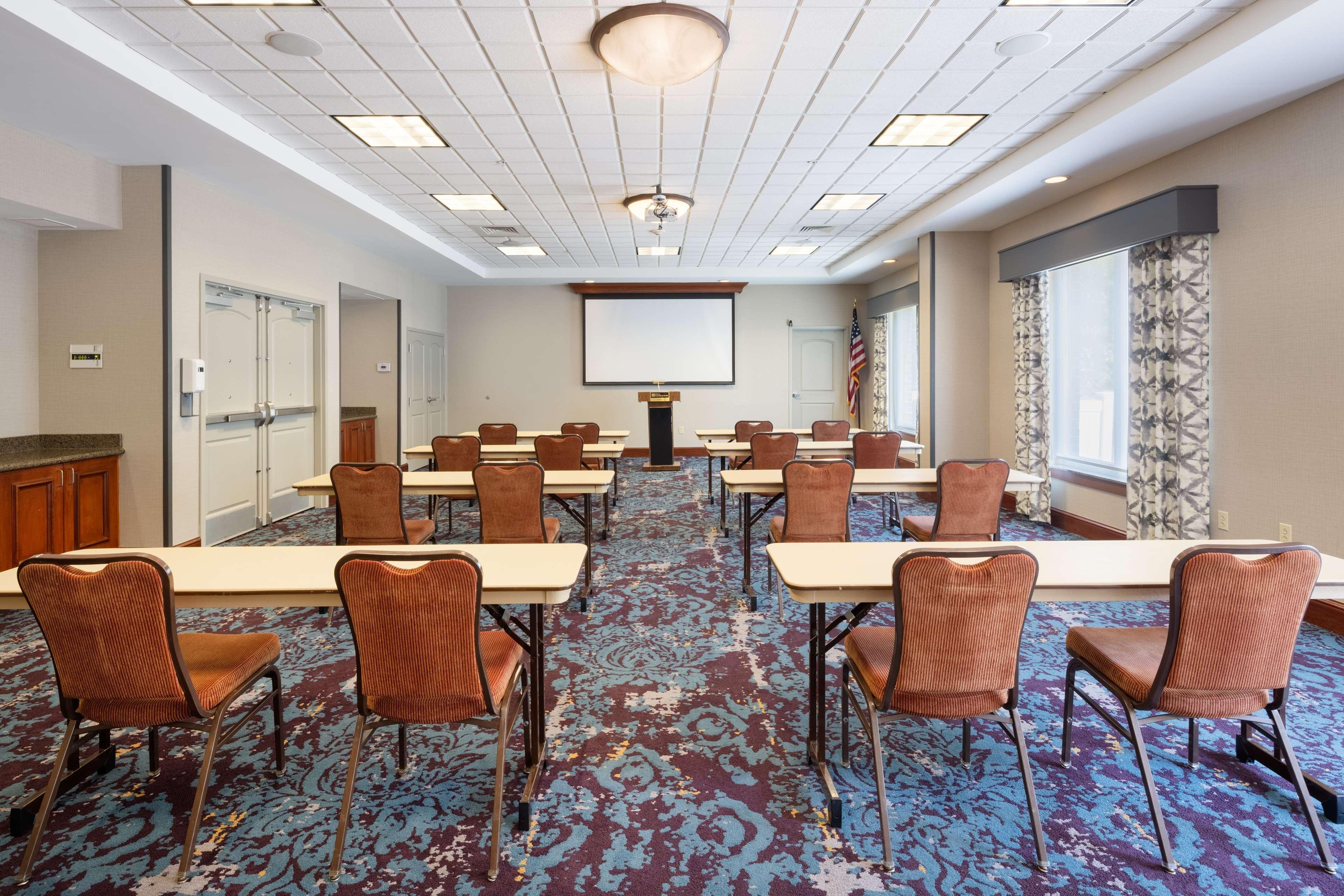 Hilton Garden Inn Mystic/Groton Extérieur photo